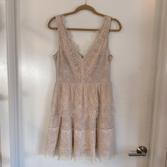 BCBGMaxAzria Dresses & Skirts - New! Gorgeous lace dress